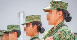 GUY SAYS GIRLS IN S’PORE HAVE ADVANTAGE BECAUSE NO NEED SERVE NS featured image