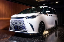 Lexus LM luxury MPV lands in Singapore featured image