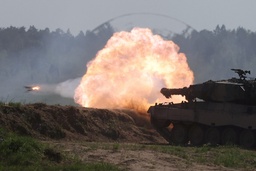 Poland signals intent to send Leopard tanks to Ukraine featured image