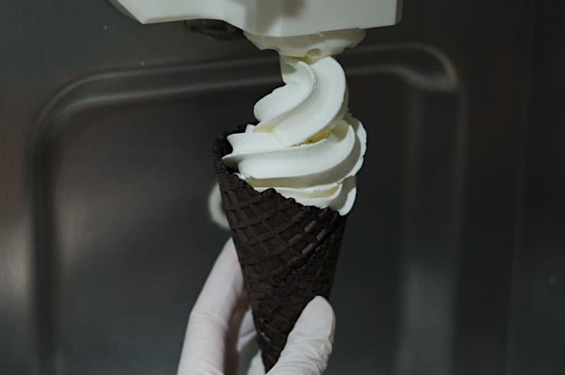 ‘Guss Damn Good’ so darn smooth now that it’s scooping out soft serve featured image