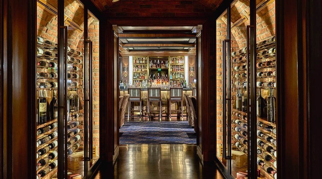 Six Cigar Bars to Consider For a Good Night’s Smoke and Drink featured image
