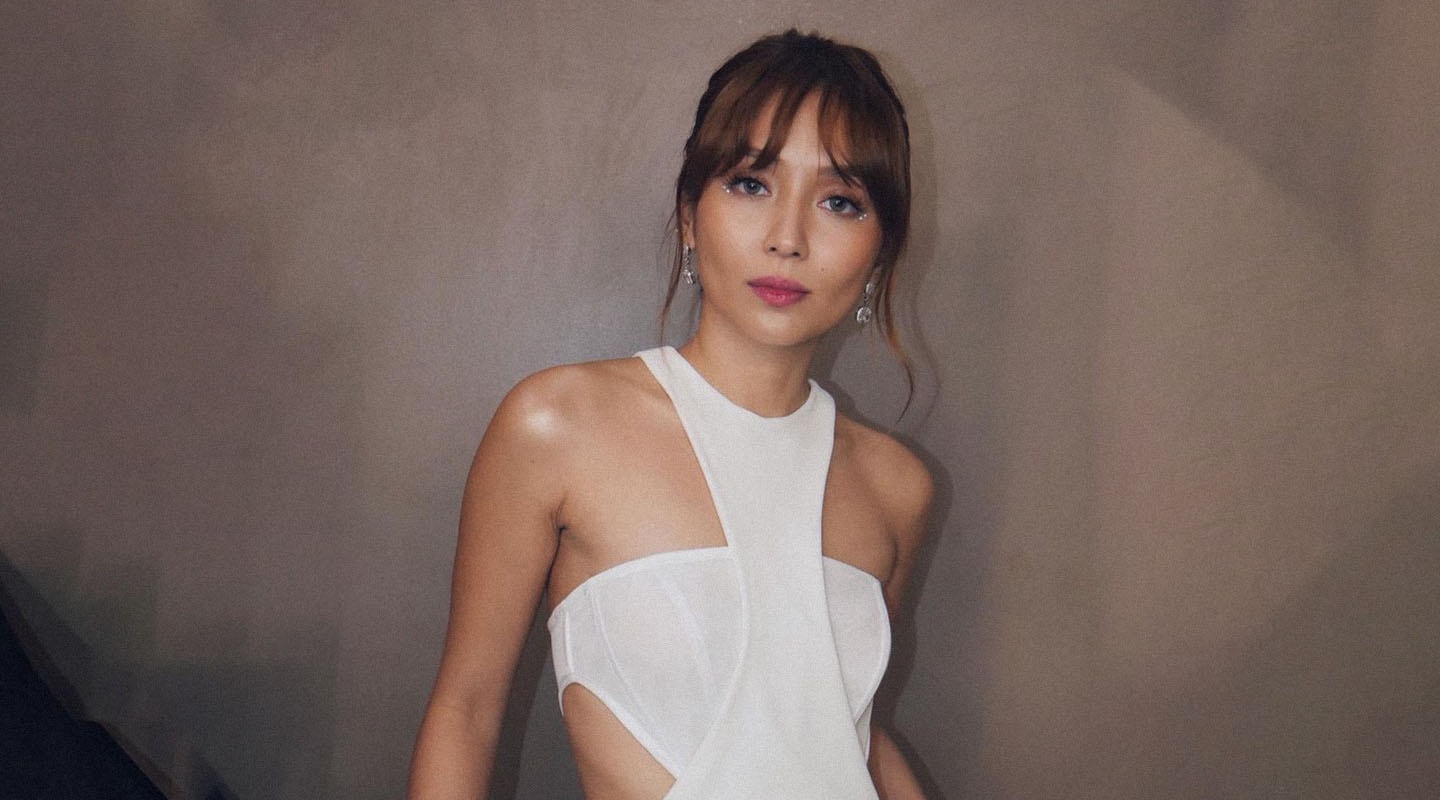 Kathryn Bernardo’s Five Stunning Looks at ABS-CBN’s Christmas Special featured image