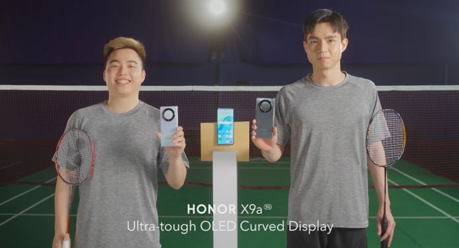 2022 BWF World Champions Aaron Chia and Soh Wooi Yik Selected as Chief Experience Officers of the HONOR X9a 5G featured image