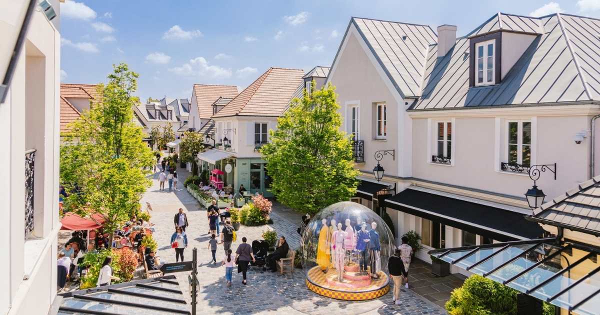 A Luxury Shopper’s Paradise: Top 5 Reasons to Visit La Vallée Village in Paris featured image